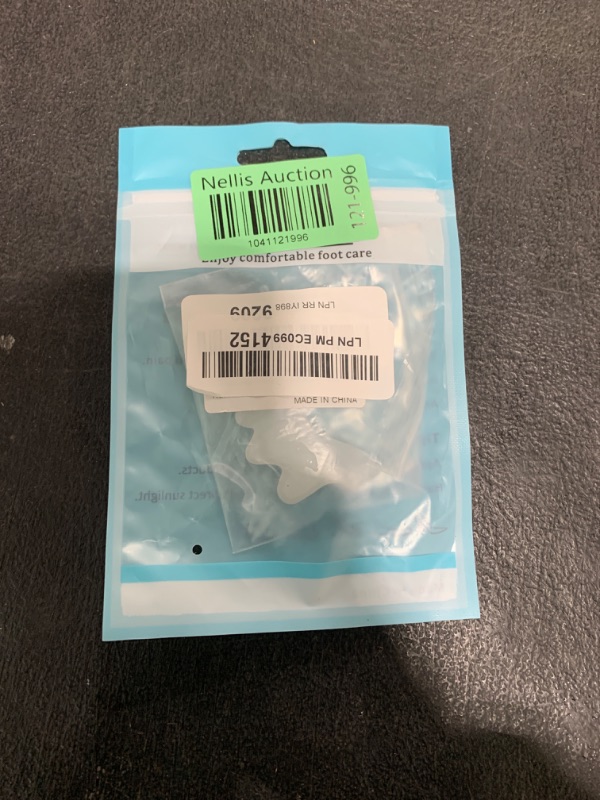 Photo 1 of ERSANLI Latest Version Of Children’S Gel Toe Separator And Bunion Separator For Separating And Correcting Overlapping Toes (Children, White, 2 Pcs)