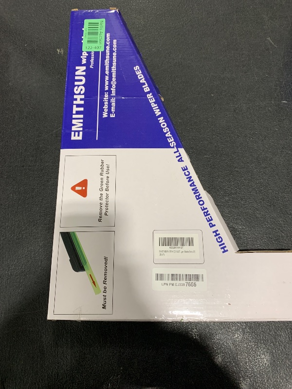 Photo 1 of EMITHSUN OEM QUALITY 22" + 21" Premium All-Seasons Stable And Quiet Windshield Wiper Blades(Set of 2)