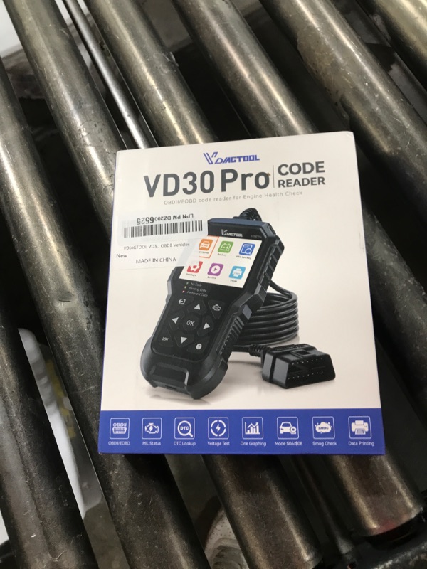 Photo 1 of VDIAGTOOL VD30 Pro Car Code Reader, OBD2 Scanner Diagnostic Tool for Cars and Trucks, Check Engine Code Reader, OBD2 Scanner with Reset, escaner automotriz I/M Readiness for All OBDII Vehicles