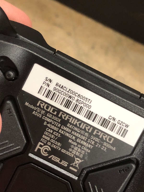Photo 1 of ASUS ROG Raikiri Pro OLED Display, tri-Mode connectivity, remappable Buttons&triggers, 4 Rear Buttons, Step&Linear triggers, Adjustable Joystick Sensitivity, 3.5mm Jack with ESS DAC, for PC and Xbox