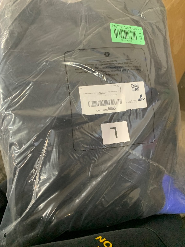 Photo 1 of (used)(zipper damaged)Hevto Men Wetsuit 4/3mm Neoprene GBS Full Wet Suit in Cold Water Back Zip for Surfing Swimming Diving Kayak SUP (Men Blue, L)