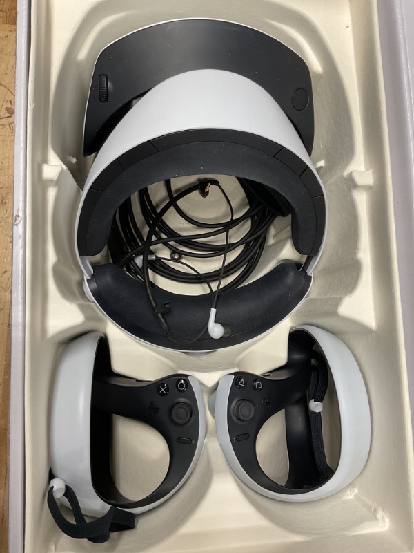 Photo 1 of ***(SEE NOTES BEFORE BIDDING)***
PlayStation VR2 Horizon Call of The Mountain™ Bundle (PSVR2)