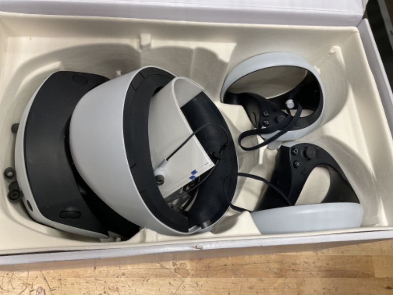 Photo 1 of ***(SEE NOTES BEFORE BIDDING)***
PlayStation VR2 Horizon Call of The Mountain™ Bundle (PSVR2)