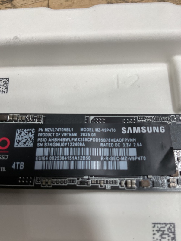 Photo 1 of SAMSUNG 990 PRO SSD 12gb PCIe 4.0 M.2 2280 Internal Solid State Hard Drive, Seq. Read Speeds Up to 7,450 MB/s for High End Computing