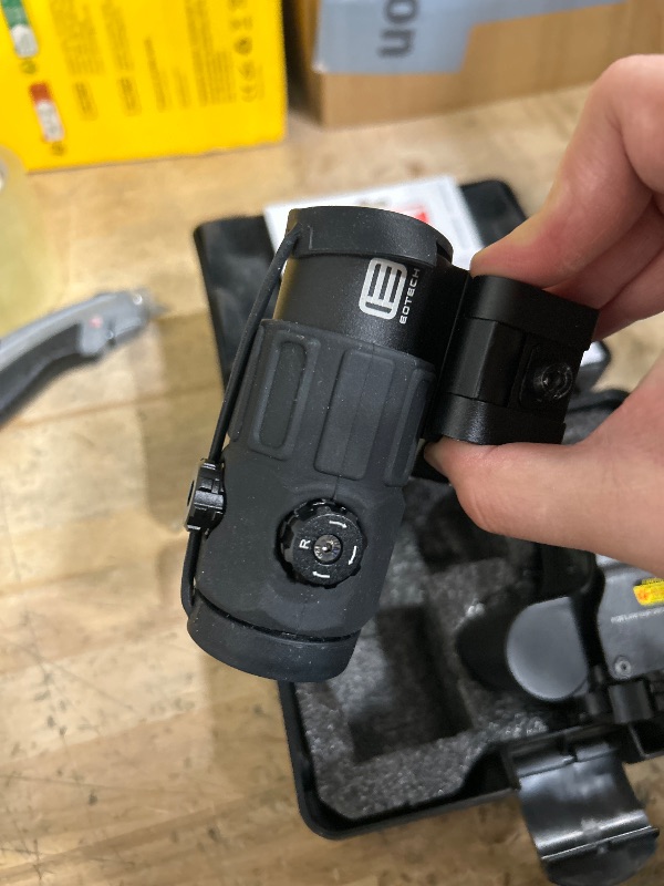Photo 1 of 558 G45 Holographic Reflex Sight Scope with G45 5X Magnifier Combo Built-in Flip QD Mount,Red & Green Dot Holographic Reflex Sight Scope