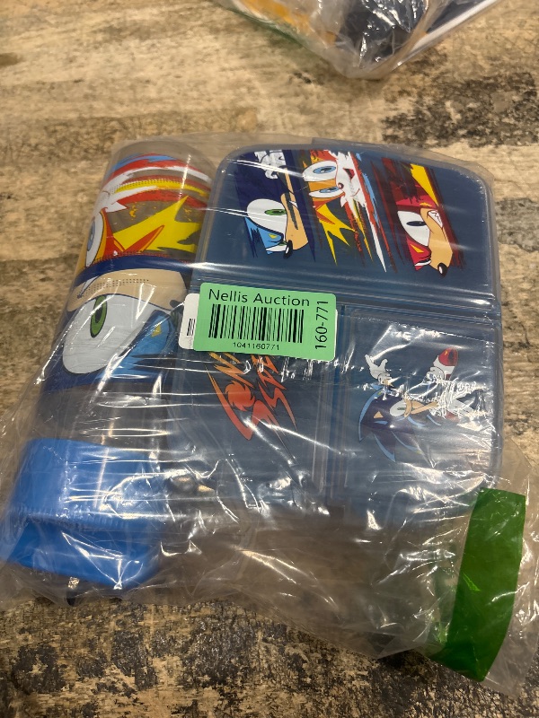 Photo 1 of Sonic The Hedgehog Lunch Box with Compartments & Water Bottle for Kids
****CUP IS BROKEN BUT LUNCH BOX SEEMS UNDAMAGED.****
