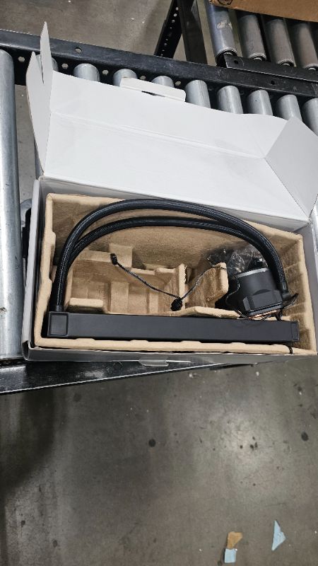 Photo 1 of (SIGNS OF USE) (UNTESTED) Thermaltake TH280 ARGB Sync V2 CPU Liquid Cooler/AlO Liquid Cooling/Fan 140mm*2/PWM 500~2000 RPM/Mirror Waterblock/MB ARGB Sync Control, CL-W375-PL14SW-A , Black