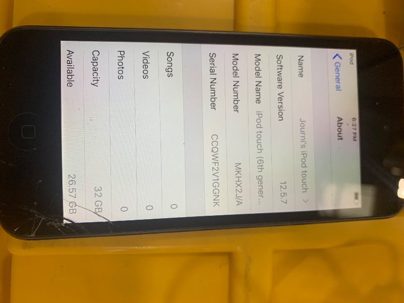 Photo 1 of ***FINAL SALE/CRACK ON BOTTOM RIGHT** Apple iPod Touch 6 (6th Gen) A1574 (WiFi) 16GB Space Gray 