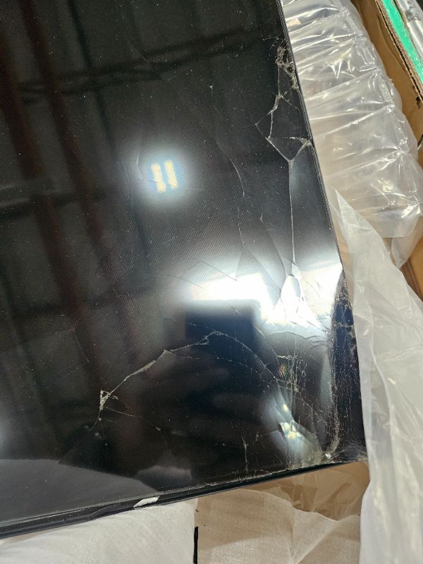 Photo 1 of ** BROKEN SCREEN, FINAL SALE ** VIZIO 40-inch Full HD 1080p Smart TV with DTS Virtual: X, Alexa Compatibility, Chromecast Built-in, Bluetooth Headphone Capable, (VFD40M-08 New) (Renewed)