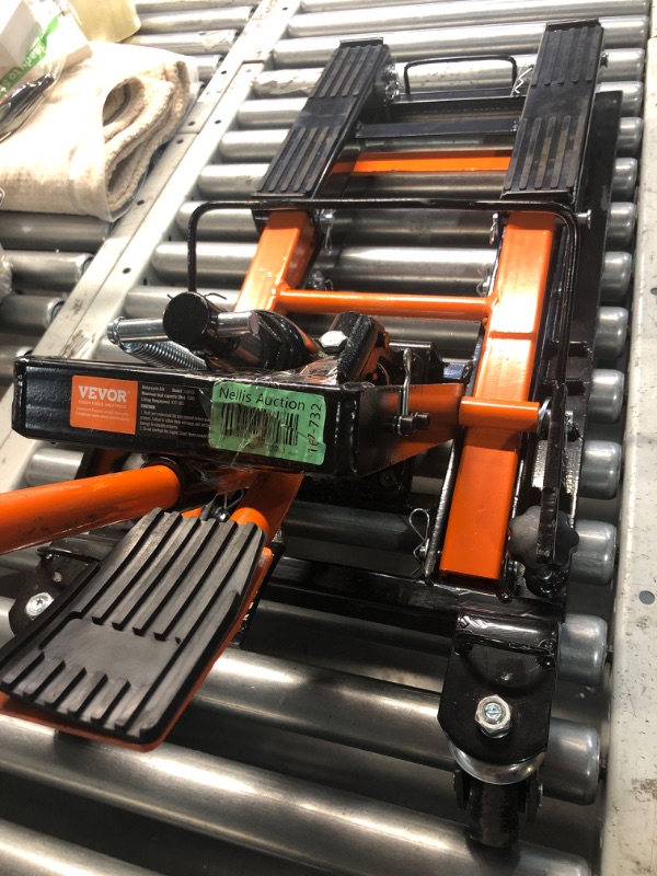 Photo 1 of (see all images)VEVOR Hydraulic Motorcycle Lift Jack 1500 LBS Capacity ATV Scissor Lift Jack Portable Motorcycle Lift 