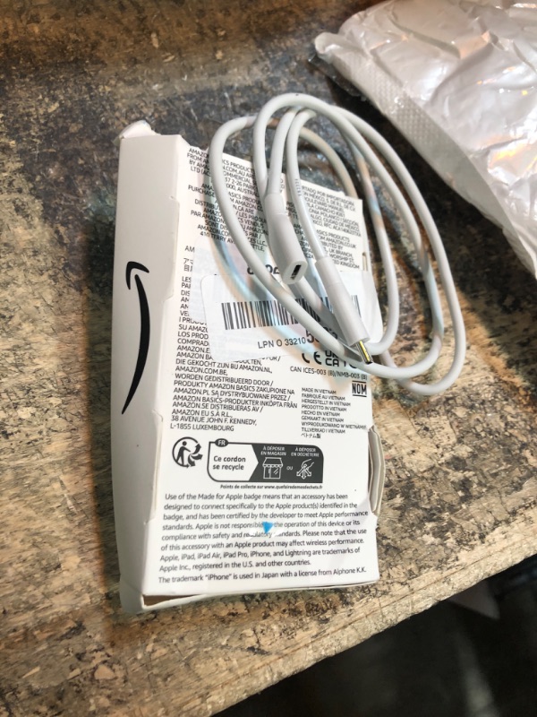Photo 1 of Amazon Basics Fast Charging USB-C to Lightning Cable (MFi Certified) for iPhone, iPad, 3 feet, White