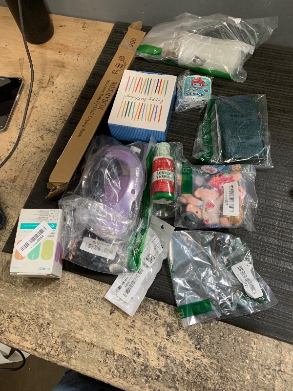 Photo 1 of ** SOLD AS IS BUNDLE OF MISCELLANEOUS HOME GOODS ETC FINAL SALE **