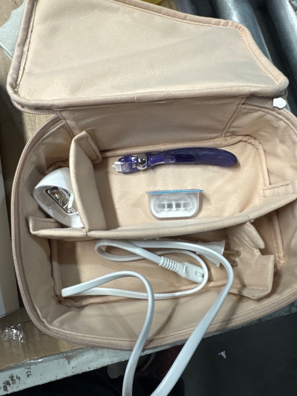 Photo 1 of ******(PARTS ONLY/ NON REFUNDABLE/ NO RETURNS OR REFUNDS)*** Doesn't turn on**
Braun IPL at Home Laser Hair Removal for Women and Men, Silk Expert Pro 5 PL5137 with Venus Swirl Razor, Long-Lasting Reduction in Hair Regrowth for Body & Face, Corded, PL5137