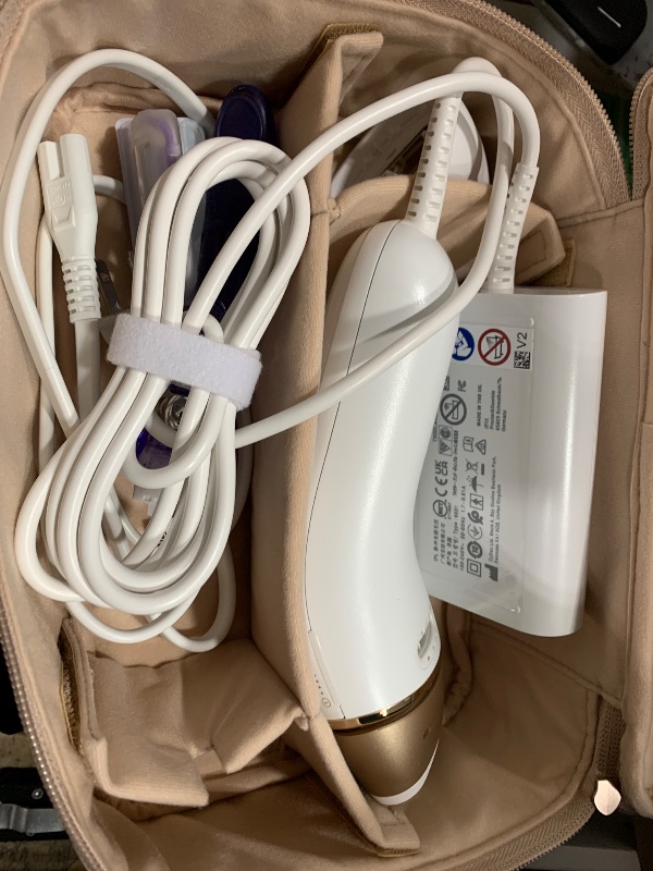 Photo 1 of ******(PARTS ONLY/ NON REFUNDABLE/ NO RETURNS OR REFUNDS)*** Doesn't turn on**
Braun IPL at Home Laser Hair Removal for Women and Men, Silk Expert Pro 5 PL5137 with Venus Swirl Razor, Long-Lasting Reduction in Hair Regrowth for Body & Face, Corded, PL5137