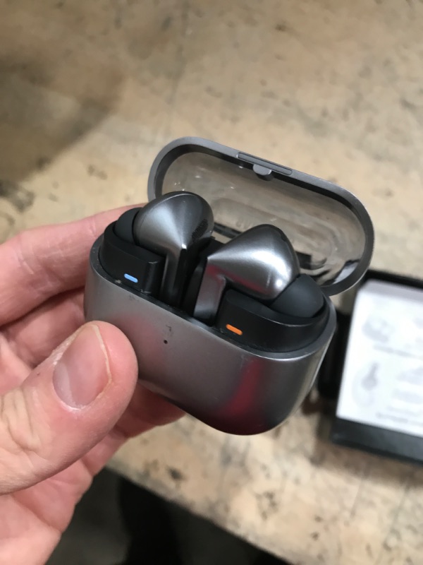 Photo 1 of ***(MAJOR DAMAGE/ SEE NOTES)***
SAMSUNG Galaxy Buds 3 Pro AI True Wireless Bluetooth Earbuds, Noise Cancelling, Sound Optimization, Redesigned Comfort Fit, Silver [US Version, Amazon Exclusive, 2Yr Warranty]