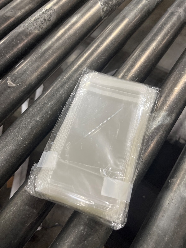 Photo 1 of CLEAR SELF SEAL BAGS 3" X 5"