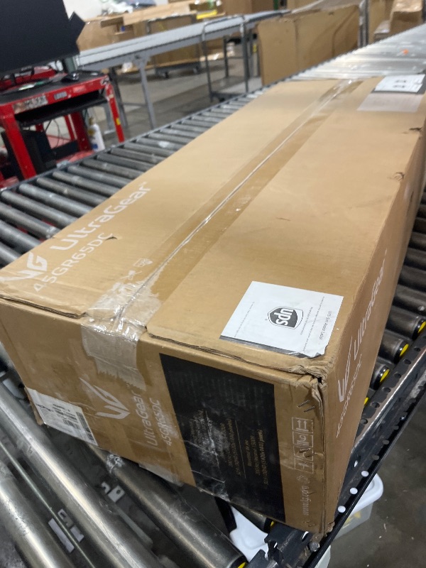Photo 1 of LG 45GR65DC-B Ultragear Curved Gaming Monitor 45-Inch 32:9 QHD 200Hz 1ms UltraWide Display AMD FreeSync Premium Pro VESA DisplayHDR 600 HDMI 2.1 x2 DP UBS x3 Tilt/Height/Swivel Stand - Black