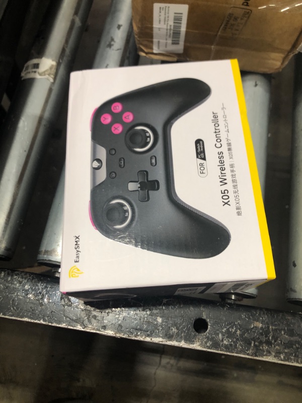 Photo 1 of EasySMX X05 2.4g Wireless Gaming Controller for PC/Steam/iPhone/Android/Switch - Bluetooth Controller Gamepad with Hall Effect, RGB Lights and Turbo, Anti-Drift Controller