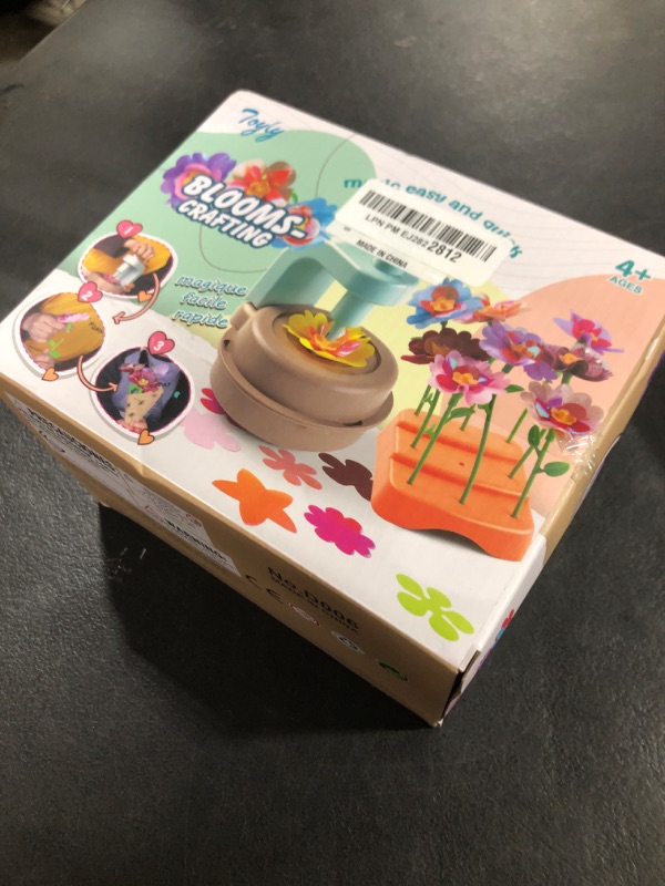 Photo 1 of Fabric Flower Bouquets Toys, DIY Craft Kits Toys for Kids - Flowers Market Toy, Build Your Flower Bouquet, Arts & Crafts for 4 5 6 7 8 Year Toddler Girl, Educational Activity Preschool B-Day Gifts