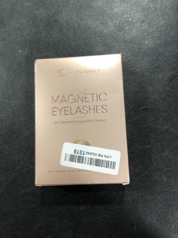 Photo 1 of Dual Magnetic Eyelashes, Soft Magnetic Lashes Without Eyeliner, Reusable Lightweight Magnetic False Eyelashes with Applicator for Natural Makeup, No Need Glue