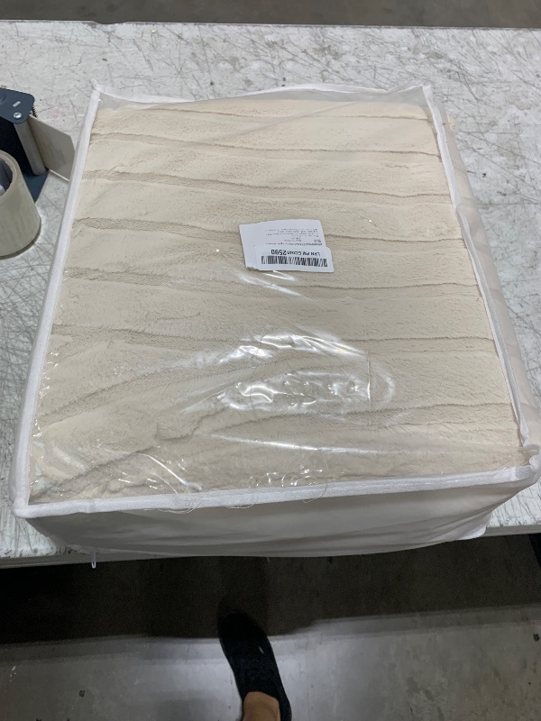 Photo 1 of phonzenuo Washable Area Rugs 5x7 Rugs for Living Room Light Beige Faux Rabbit Fur Rug for Bedroom Faux Sheepskin Rug Teen Room Home Décor(Light Beige, 5x7)…