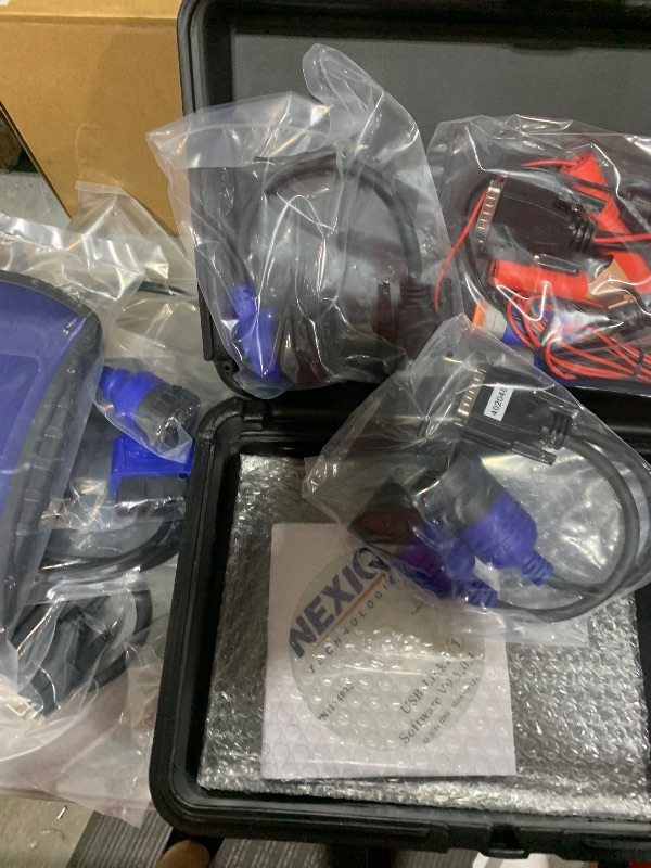 Photo 1 of Nexiq USB Link 3 Wireless Edition with Repair Information & Diagnostic Software