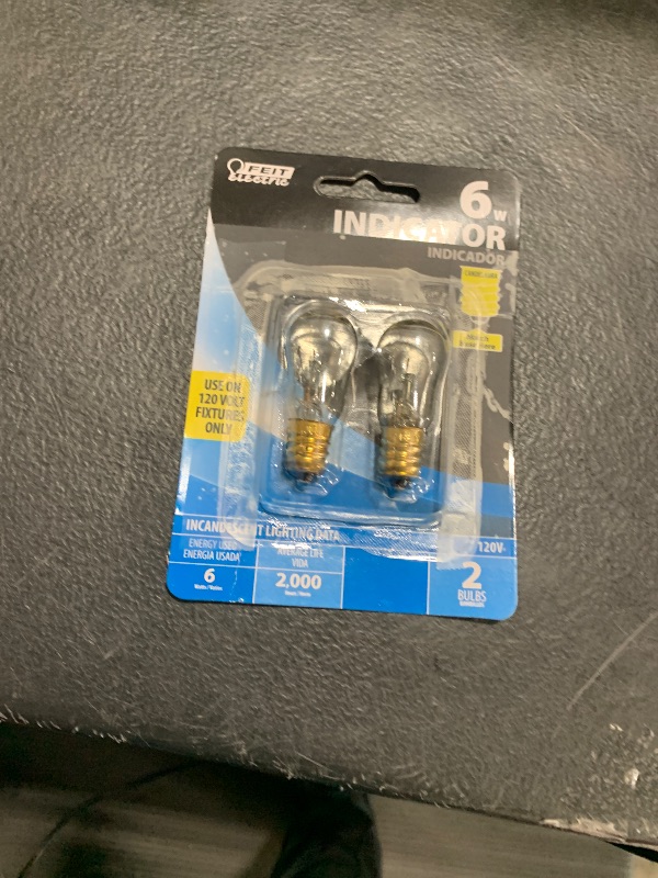 Photo 1 of BP6S6 6 WATT INDICATOR R LAMP CLEAR SPECIALTY/N