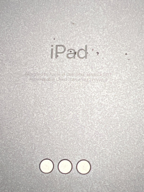 Photo 1 of iPad Pro 11in (3nd Gen.) - 256GB - WiFi - Space Gray (Renewed Premium)