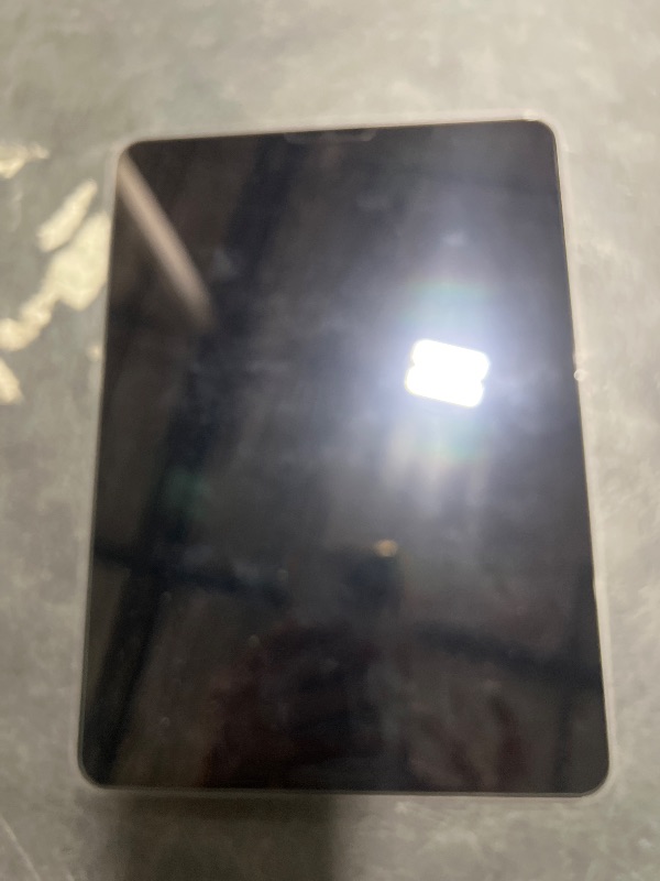 Photo 1 of iPad Pro 11in (3nd Gen.) - 256GB - WiFi - Space Gray (Renewed Premium)
