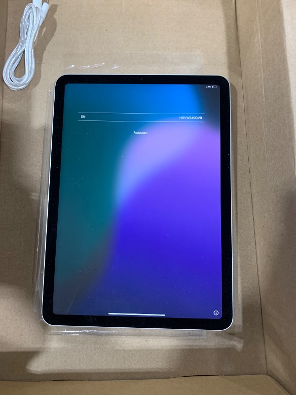 Photo 1 of 2022 Apple iPad Air (10.9-inch, Wi-Fi, 256GB) - Starlight (Renewed)