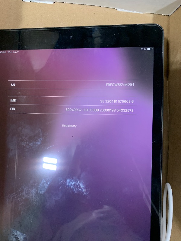 Photo 1 of Apple iPad 2019 7th Gen (10.2 inch, Wi-Fi + Cellular, 32GB) Space Gray (Renewed)