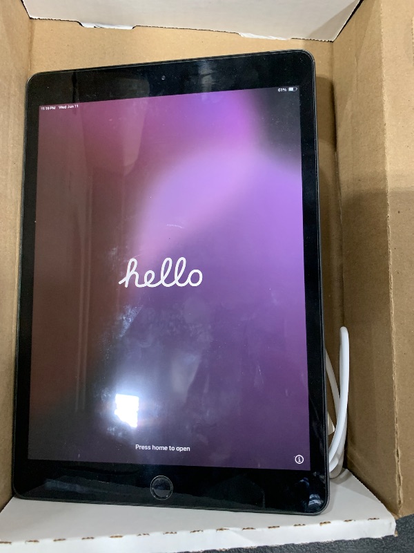 Photo 1 of Apple iPad 2019 7th Gen (10.2 inch, Wi-Fi + Cellular, 32GB) Space Gray (Renewed)