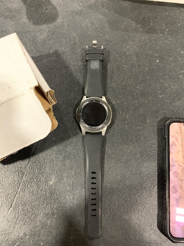 Photo 1 of Samsung Galaxy Watch (46mm) Silver (Bluetooth), SM-R800 International Version (Renewed)
