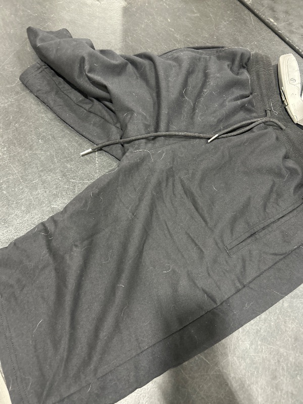 Photo 1 of MENS SHORTS USED M 