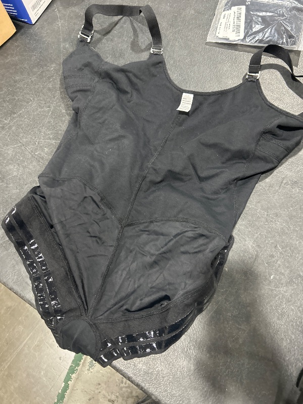 Photo 1 of UNDER GARMENT M