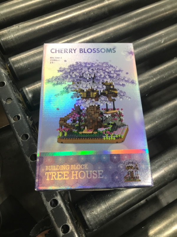 Photo 1 of Beego Bonsai Tree Cherry Blossom Building Toy Compatible with Lego, Mini Japanese Sakura Flower House Building Micro Bricks, Brilliant Tree House Botanical Collection for Adults, Kids (2200 PCS)