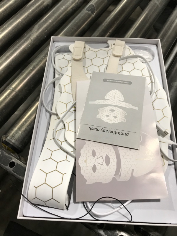Photo 1 of Yahi Red Light Therapy for Face, White