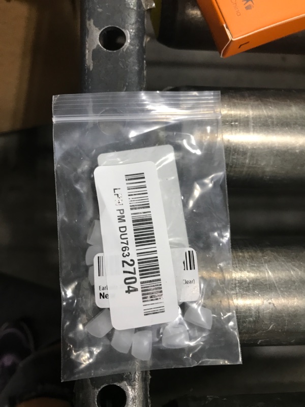Photo 1 of Earbudz 10 Pairs Small Silicone Replacement Earbud Ear Tips (Clear)