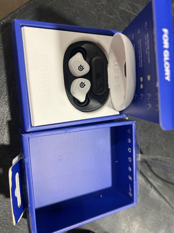 Photo 1 of SteelSeries Arctis GameBuds for PlayStation/PC/Switch/Mobile — Quick-Switch 2.4GHz + Bluetooth 5.3 — Active Noise Cancelling — 100+ Game Audio Presets — 40H Battery with Qi Charging Case - White