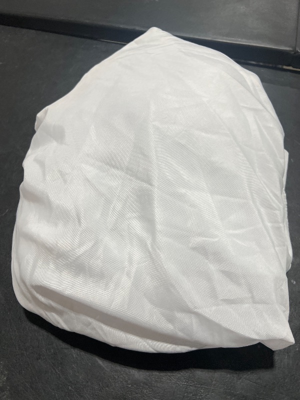Photo 1 of round table cloth 