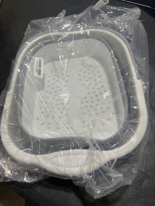 Photo 1 of retractable container 