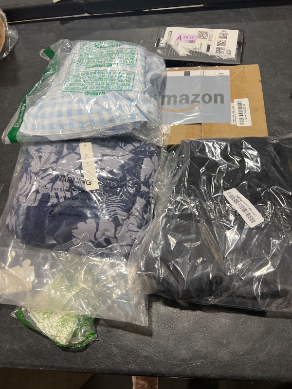 Photo 1 of bag of mixed items 