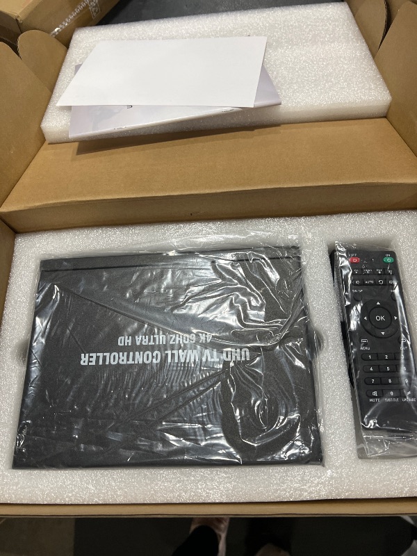 Photo 1 of ISEEVY 4K60 UHD Video Wall Controller 2x2 1x2 2x1 1x3 3x1 1x4 4x1 TV Wall Controller for 4 TV Splicing Display Support 3840x2160@60Hz Inputs and Rotate 90 Degree for Portrait Mode Screens