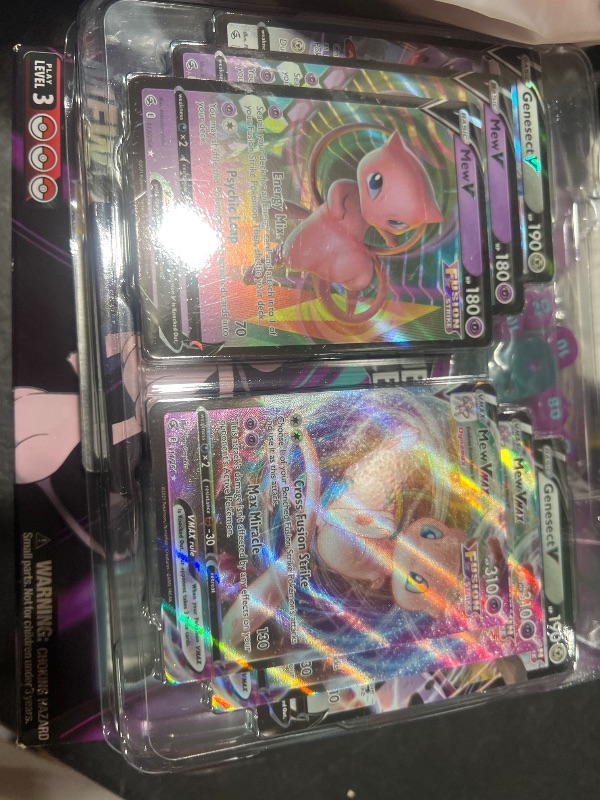 Photo 1 of Pokemon TCG: Mew VMAX League Battle Deck