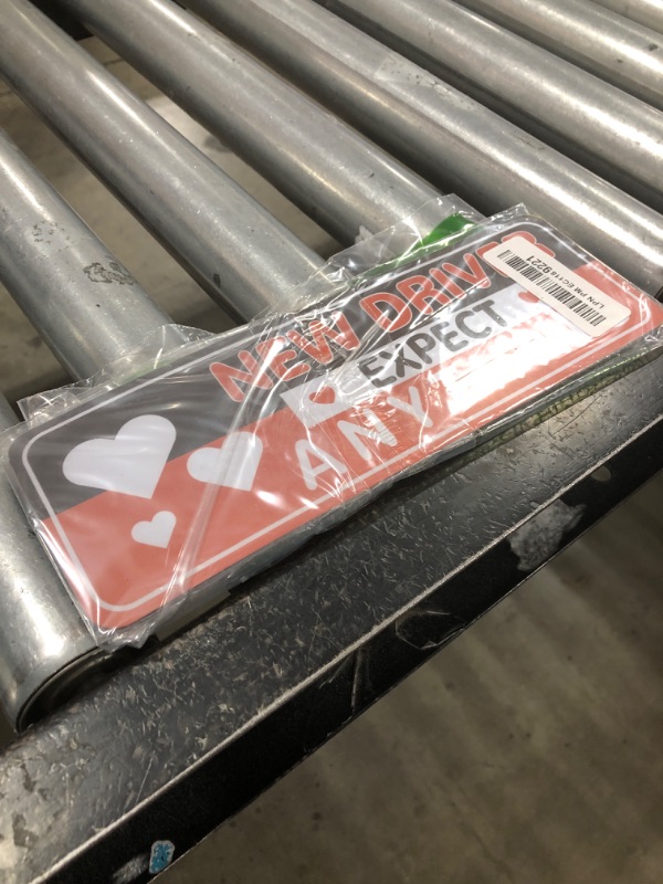 Photo 1 of 3pcs Magnetic New Driver Sticker for Car, 9.88x3.35in Reflective Removable Learner Driving Safety Magnets Reusable Student Driver Warning Signs for Car Accessory Bumper