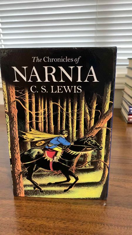 Photo 1 of CHRONICLES OF NARNIA SET 1-7