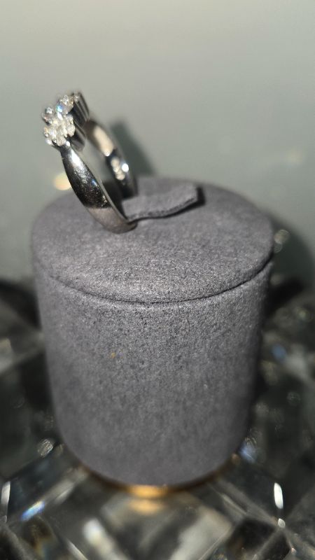 Photo 1 of 14K WHITE GOLD W. .50CT DIAMOND RING-4G SIZE 6 3/4