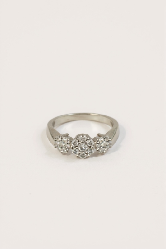 Photo 1 of 14K WHITE GOLD W. .50CT DIAMOND RING-4G SIZE 6 3/4 #8