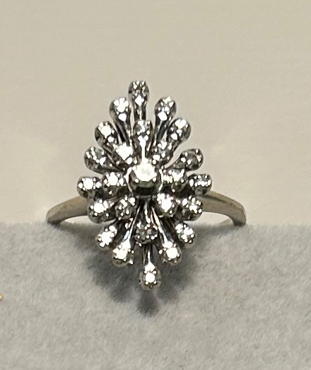 Photo 1 of 14K WHITE GOLD W. .65CT DIAMOND RING-4G SIZE 5 1/2 #9