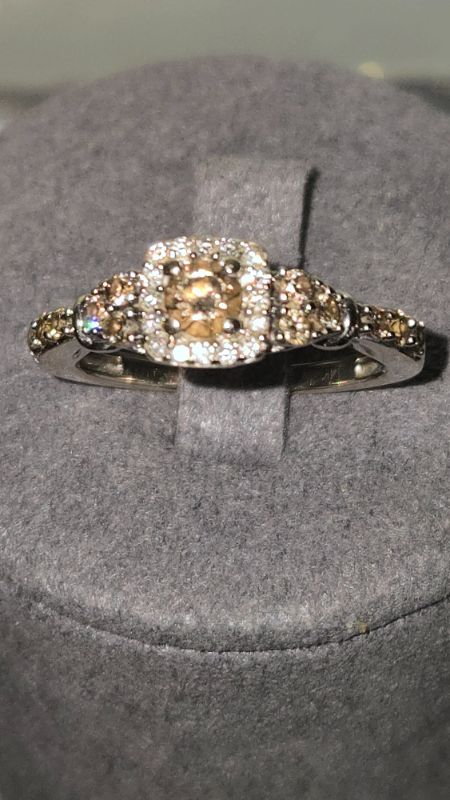 Photo 1 of 14K WHITE GOLD W. .60CT DIAMOND RING-3G SIZE 5 1/4